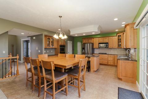 8 Brookline Ct, Bloomington, IL 61705 photo 13