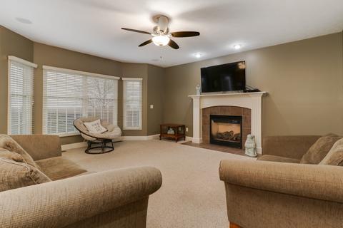 8 Brookline Ct, Bloomington, IL 61705 photo 9