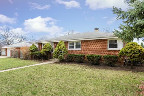 845 N Sumner St, Addison, IL 60101 photo 2