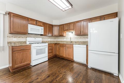 845 N Sumner St, Addison, IL 60101 photo 8