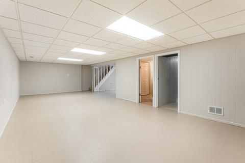 845 N Sumner St, Addison, IL 60101 photo 17