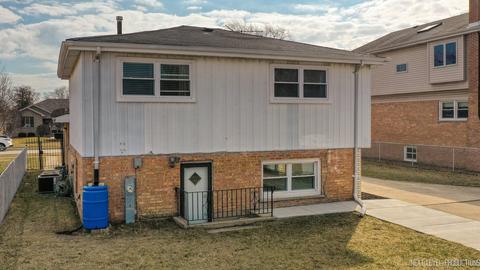 7326 Beloit Ave, Bridgeview, IL 60455 photo 23