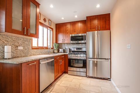 532 Surf Ct, Wheeling, IL 60090 photo 9