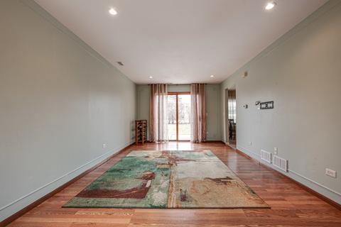 532 Surf Ct, Wheeling, IL 60090 photo 5