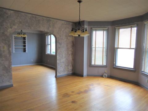 610 7th St, Peru, IL 61354 photo 9
