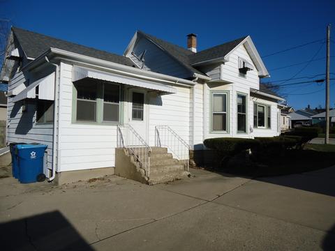 610 7th St, Peru, IL 61354 photo 2