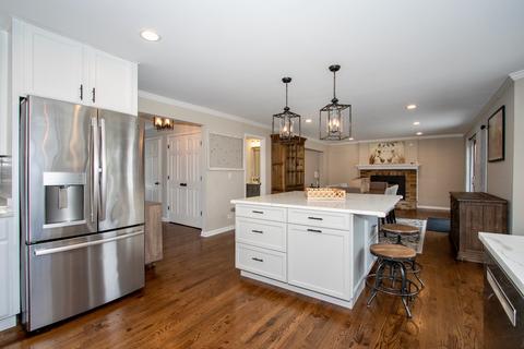 976 Greenview Ave, Des Plaines, IL 60016 photo 8