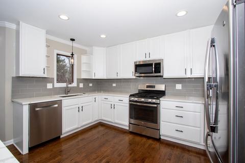 976 Greenview Ave, Des Plaines, IL 60016 photo 7