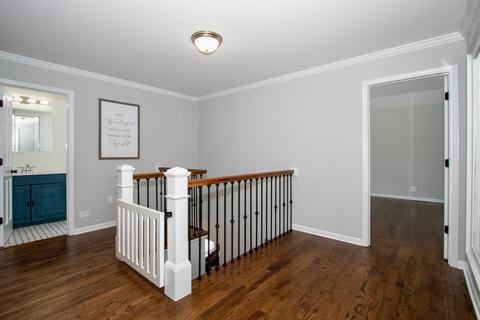 976 Greenview Ave, Des Plaines, IL 60016 photo 17