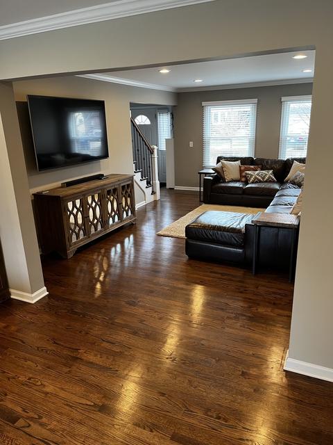 976 Greenview Ave, Des Plaines, IL 60016 photo 13
