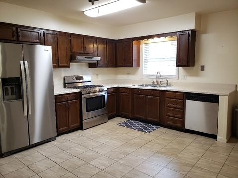 914 25th St, Peru, IL 61354 photo 9