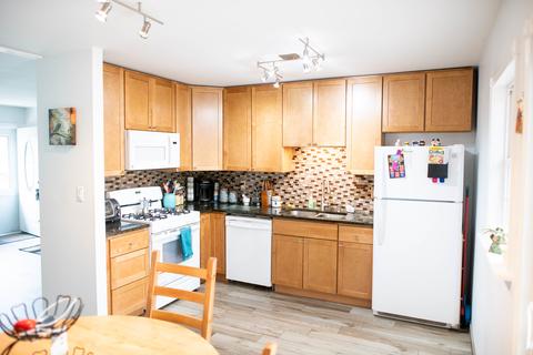 1062 Hecker Dr, Elgin, IL 60120 photo 6
