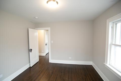 459 Oak Ave, Aurora, IL 60506 photo 17