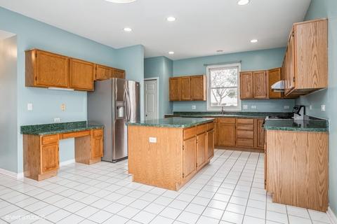 1435 Falcon Ln, Hoffman Estates, IL 60192 photo 7