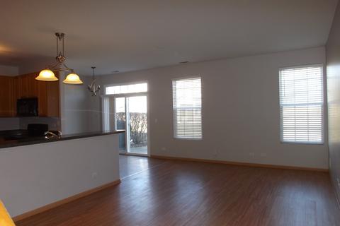 2456 Evergreen Cir, Mchenry, IL 60050 photo 2