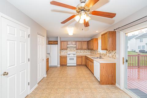 1756 Lanyon Dr, Bartlett, IL 60103 photo 8