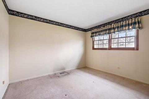 3811 Bobwhite Ln, Rolling Meadows, IL 60008 photo 12