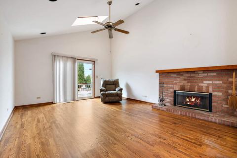 3811 Bobwhite Ln, Rolling Meadows, IL 60008 photo 8