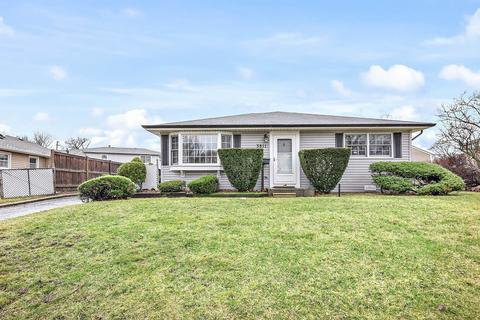 3811 Bobwhite Ln, Rolling Meadows, IL 60008 photo 1