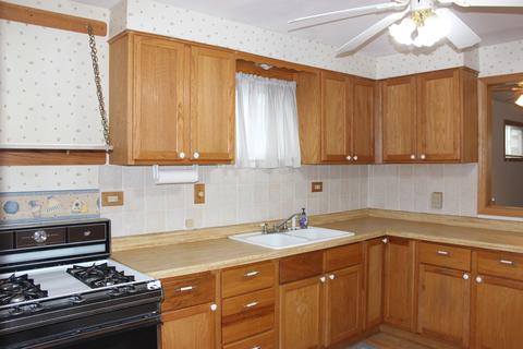 14437 Keating Ave, Midlothian, IL 60445 photo 14