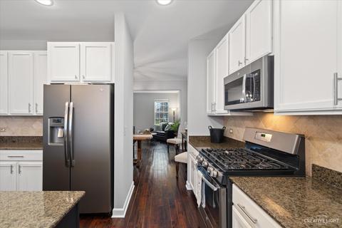 3014 Cookson Ave, Elgin, IL 60124 photo 8