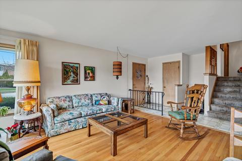 2201 Pine St, Des Plaines, IL 60018 photo 6