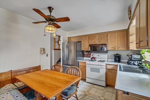 2201 Pine St, Des Plaines, IL 60018 photo 10