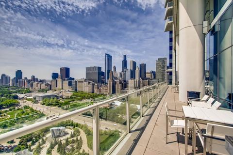340 E Randolph St #1007, Chicago, IL 60601 photo 28