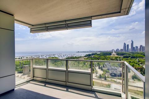 340 E Randolph St #1007, Chicago, IL 60601 photo 9