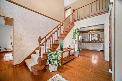 5 N430 Robin Ln, Wayne, IL 60184 photo 3