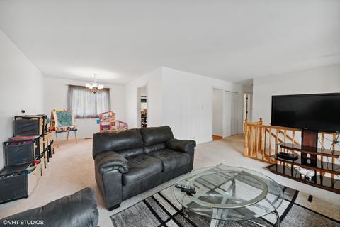 1040 Windsor Dr, Wheaton, IL 60189 photo 5