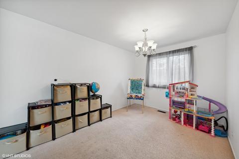 1040 Windsor Dr, Wheaton, IL 60189 photo 6