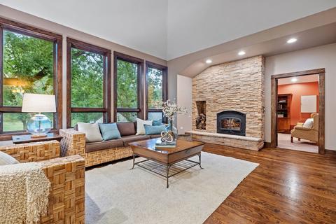 2 S266 Madison St, Wheaton, IL 60189 photo 11