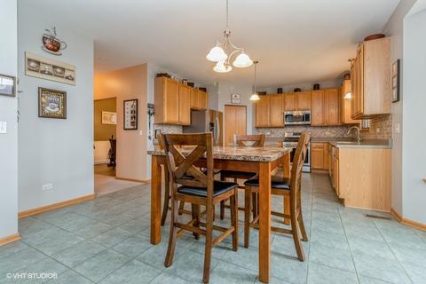 2105 Heatherstone Ct, Plainfield, IL 60586 photo 6