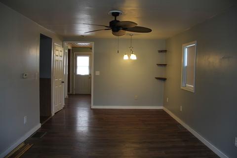 803 E Michigan St, Ottawa, IL 61350 photo 2
