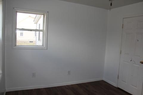 803 E Michigan St, Ottawa, IL 61350 photo 6