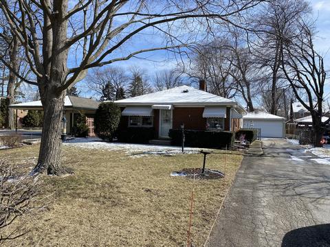 209 Happ Rd, Northfield, IL 60093