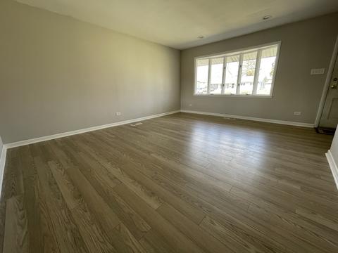 565 Amherst Ln, Hoffman Estates, IL 60169 photo 3