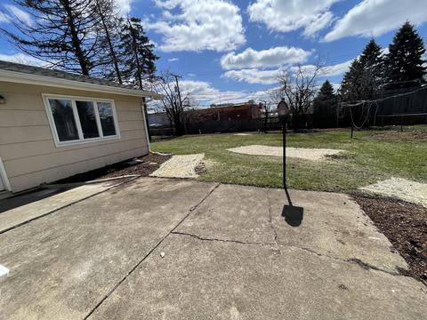 565 Amherst Ln, Hoffman Estates, IL 60169 photo 24