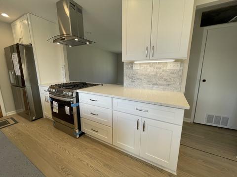 565 Amherst Ln, Hoffman Estates, IL 60169 photo 11