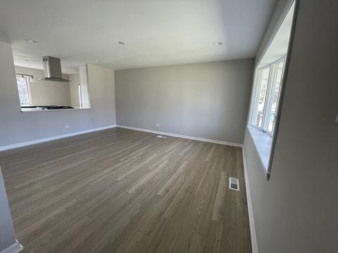 565 Amherst Ln, Hoffman Estates, IL 60169 photo 5