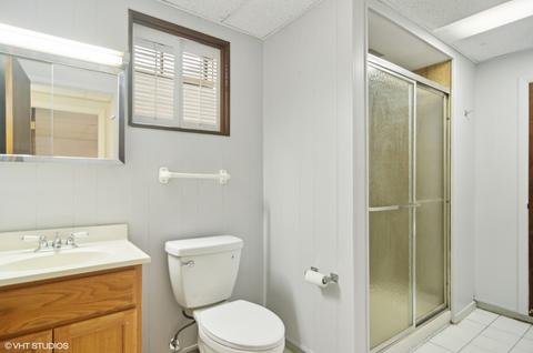 881 Madelyn Dr, Des Plaines, IL 60016 photo 11