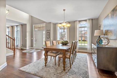 675 Biltmore Dr, Bartlett, IL 60103 photo 5