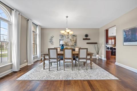 675 Biltmore Dr, Bartlett, IL 60103 photo 4