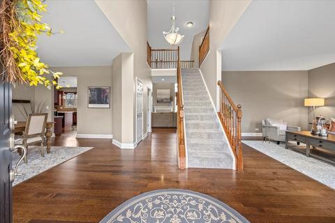 675 Biltmore Dr, Bartlett, IL 60103 photo 3