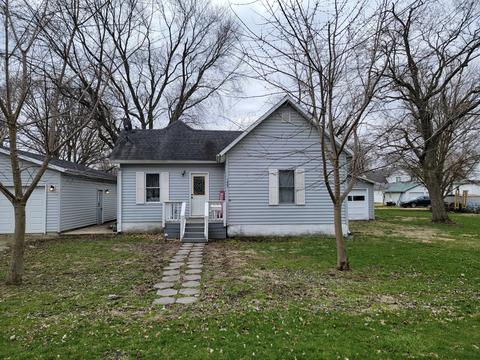 133 E Sprague St, Bement, IL 61813 photo 1