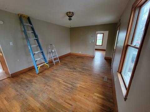 133 E Sprague St, Bement, IL 61813 photo 5
