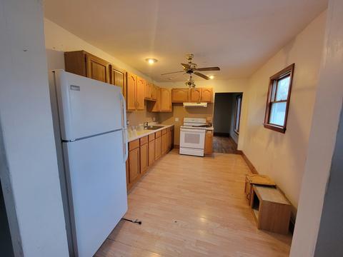 133 E Sprague St, Bement, IL 61813 photo 9
