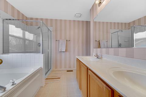 2312 Barrett Dr, Algonquin, IL 60102 photo 11