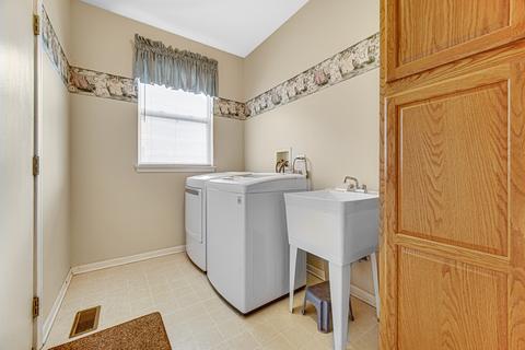 2312 Barrett Dr, Algonquin, IL 60102 photo 18